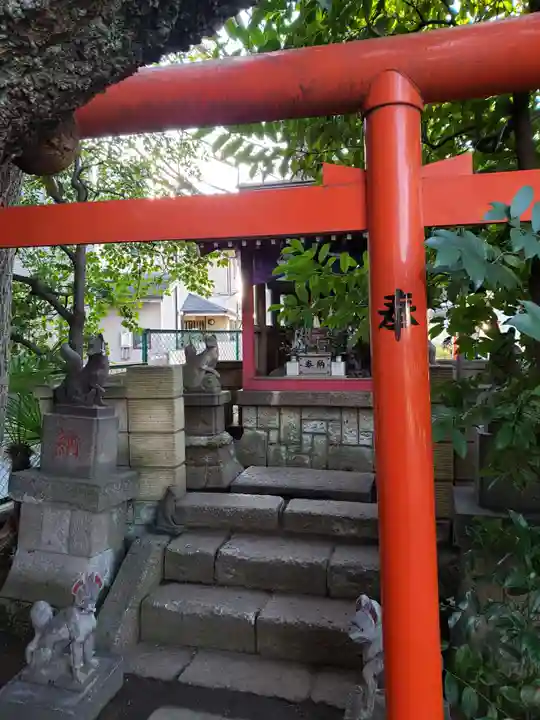 本郷氷川神社の末社・摂社