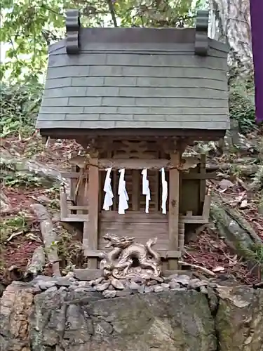 唐澤山神社の末社