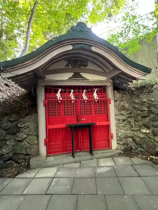 白石神社の末社・摂社