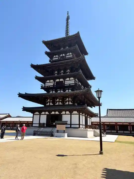 薬師寺の{uncategorized: "未分類", other: "その他", undefined: "問題あり", building: "その他建物", grave: "お墓", sacred_gate: "鳥居", guardian: "狛犬", statue: "像", buddha: "仏像", history: "歴史", nature: "自然", garden: "庭園", animal: "動物", pagoda: "塔", temizu: "手水舎", mountain_gate: "山門・神門", sanctuary: "本殿・本堂", subordinate: "末社・摂社", art: "芸術", scenery: "景色", jizo: "地蔵", ema: "絵馬", goshuin: "御朱印", omikuji: "おみくじ", items: "授与品その他", amulet: "お守り", goshuincho: "御朱印帳", eats: "食事", festival: "お祭り", votive_dance: "神楽", shichigosan: "七五三参", wedding: "結婚式", experience: "体験その他", initially: "初詣", around: "周辺", anti_infection: "感染症対策"}
