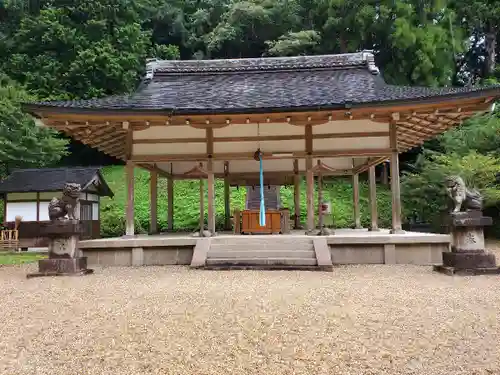 八咫烏神社の本殿・本堂