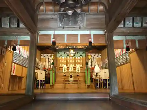 湯泉神社の本殿・本堂