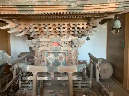 諏訪神社の本殿・本堂