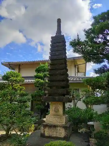 泉柳寺の塔