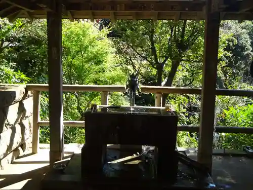 明王院（満願寺別院）の手水