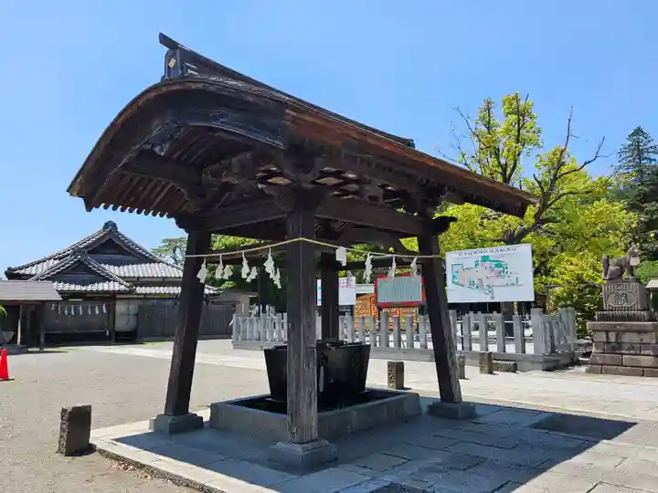 箭弓稲荷神社の手水舎