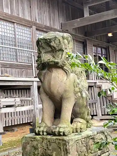 鳥海山大物忌神社吹浦口ノ宮の狛犬