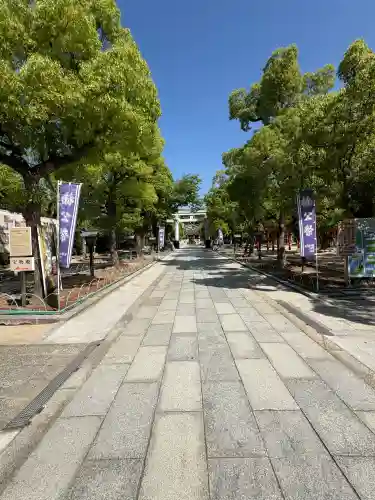 湊川神社の{uncategorized: "未分類", other: "その他", undefined: "問題あり", building: "その他建物", grave: "お墓", sacred_gate: "鳥居", guardian: "狛犬", statue: "像", buddha: "仏像", history: "歴史", nature: "自然", garden: "庭園", animal: "動物", pagoda: "塔", temizu: "手水舎", mountain_gate: "山門・神門", sanctuary: "本殿・本堂", subordinate: "末社・摂社", art: "芸術", scenery: "景色", jizo: "地蔵", ema: "絵馬", goshuin: "御朱印", omikuji: "おみくじ", items: "授与品その他", amulet: "お守り", goshuincho: "御朱印帳", eats: "食事", festival: "お祭り", votive_dance: "神楽", shichigosan: "七五三参", wedding: "結婚式", experience: "体験その他", initially: "初詣", around: "周辺", anti_infection: "感染症対策"}