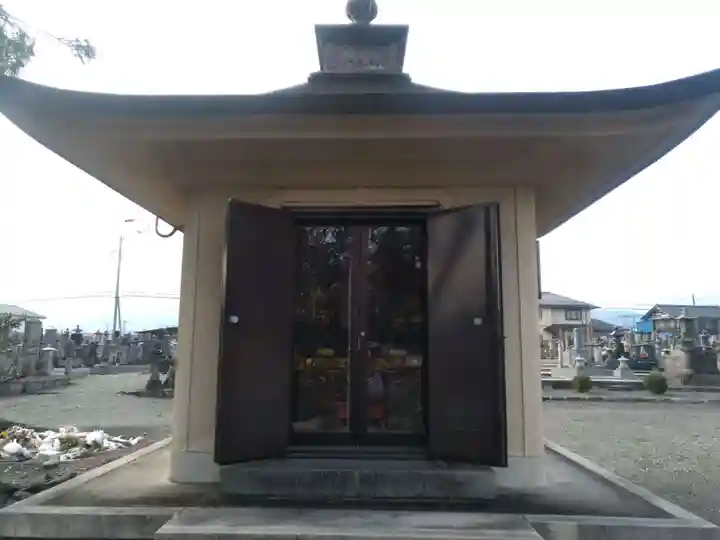 長遠寺の本殿・本堂