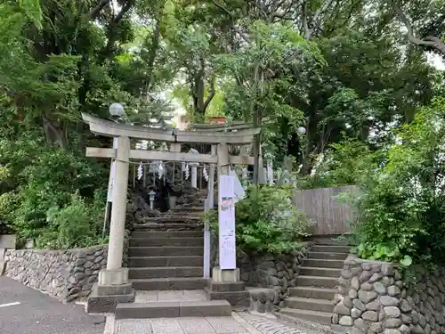 多摩川浅間神社の鳥居