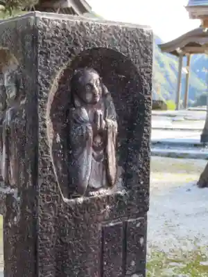 信濃比叡廣拯院(長野県)