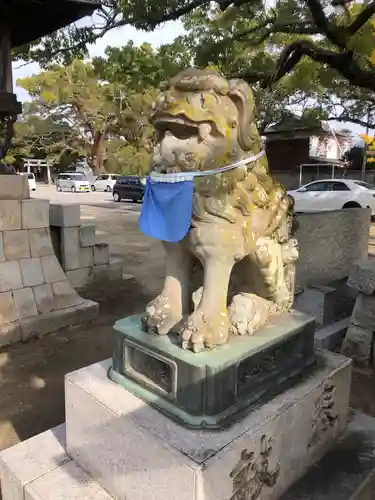 白鳥神社の狛犬