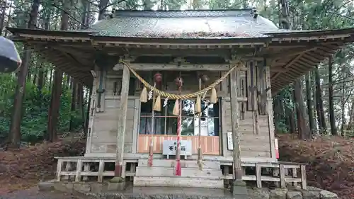 釣石神社の本殿・本堂