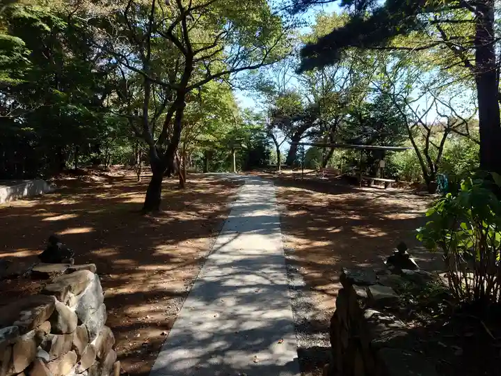 伊豆山神社 本宮社の周辺