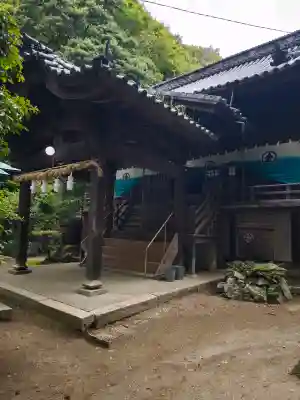 金刀比羅神社の{uncategorized: "未分類", other: "その他", undefined: "問題あり", building: "その他建物", grave: "お墓", sacred_gate: "鳥居", guardian: "狛犬", statue: "像", buddha: "仏像", history: "歴史", nature: "自然", garden: "庭園", animal: "動物", pagoda: "塔", temizu: "手水舎", mountain_gate: "山門・神門", sanctuary: "本殿・本堂", subordinate: "末社・摂社", art: "芸術", scenery: "景色", jizo: "地蔵", ema: "絵馬", goshuin: "御朱印", omikuji: "おみくじ", items: "授与品その他", amulet: "お守り", goshuincho: "御朱印帳", eats: "食事", festival: "お祭り", votive_dance: "神楽", shichigosan: "七五三参", wedding: "結婚式", experience: "体験その他", initially: "初詣", around: "周辺", anti_infection: "感染症対策"}