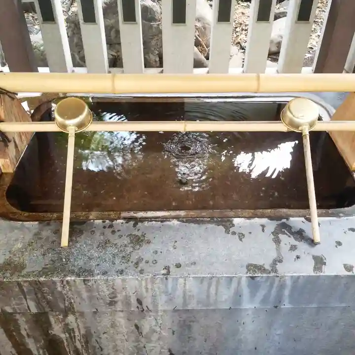 鳥越神社の手水舎