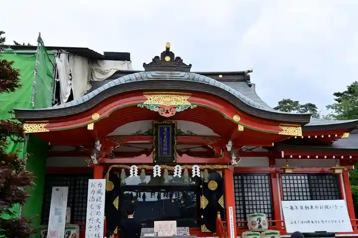 東伏見稲荷神社の本殿・本堂