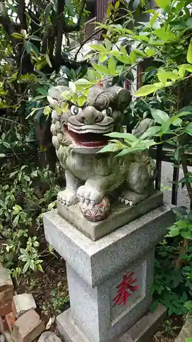 元赤城神社の狛犬