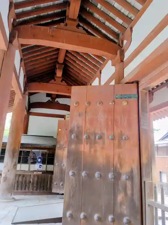 唐招提寺の山門・神門
