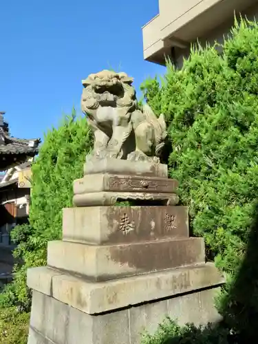 瀧尾神社の狛犬