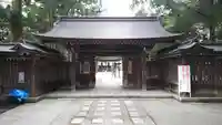 雄山神社前立社壇の山門・神門