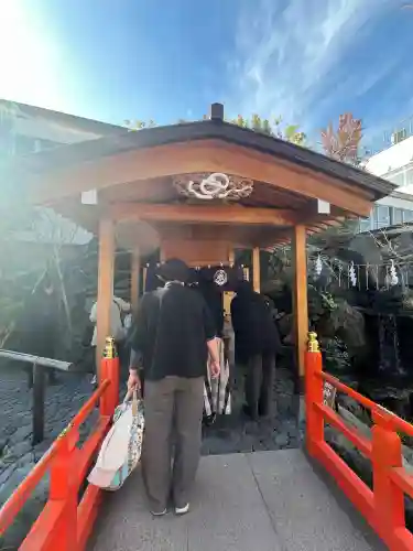 蛇窪神社の{uncategorized: "未分類", other: "その他", undefined: "問題あり", building: "その他建物", grave: "お墓", sacred_gate: "鳥居", guardian: "狛犬", statue: "像", buddha: "仏像", history: "歴史", nature: "自然", garden: "庭園", animal: "動物", pagoda: "塔", temizu: "手水舎", mountain_gate: "山門・神門", sanctuary: "本殿・本堂", subordinate: "末社・摂社", art: "芸術", scenery: "景色", jizo: "地蔵", ema: "絵馬", goshuin: "御朱印", omikuji: "おみくじ", items: "授与品その他", amulet: "お守り", goshuincho: "御朱印帳", eats: "食事", festival: "お祭り", votive_dance: "神楽", shichigosan: "七五三参", wedding: "結婚式", experience: "体験その他", initially: "初詣", around: "周辺", anti_infection: "感染症対策"}