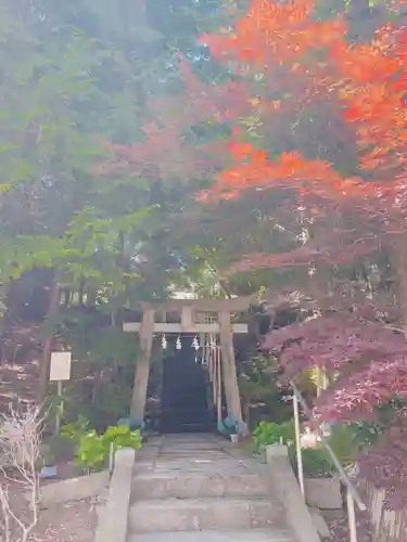 滑川神社 - 仕事と子どもの守り神の鳥居