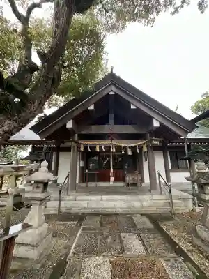 大鳥羽衣濱神社の{uncategorized: "未分類", other: "その他", undefined: "問題あり", building: "その他建物", grave: "お墓", sacred_gate: "鳥居", guardian: "狛犬", statue: "像", buddha: "仏像", history: "歴史", nature: "自然", garden: "庭園", animal: "動物", pagoda: "塔", temizu: "手水舎", mountain_gate: "山門・神門", sanctuary: "本殿・本堂", subordinate: "末社・摂社", art: "芸術", scenery: "景色", jizo: "地蔵", ema: "絵馬", goshuin: "御朱印", omikuji: "おみくじ", items: "授与品その他", amulet: "お守り", goshuincho: "御朱印帳", eats: "食事", festival: "お祭り", votive_dance: "神楽", shichigosan: "七五三参", wedding: "結婚式", experience: "体験その他", initially: "初詣", around: "周辺", anti_infection: "感染症対策"}