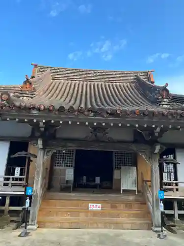 金武観音寺の本殿・本堂