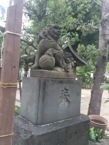 鳩森八幡神社の狛犬