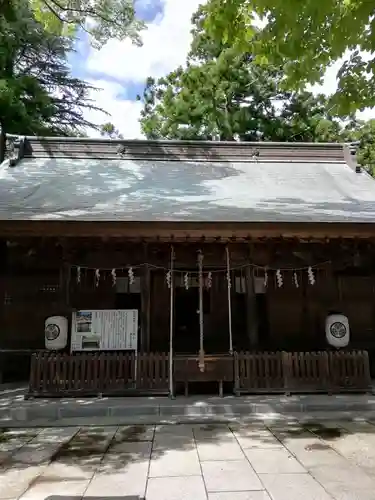 蠶養國神社の本殿