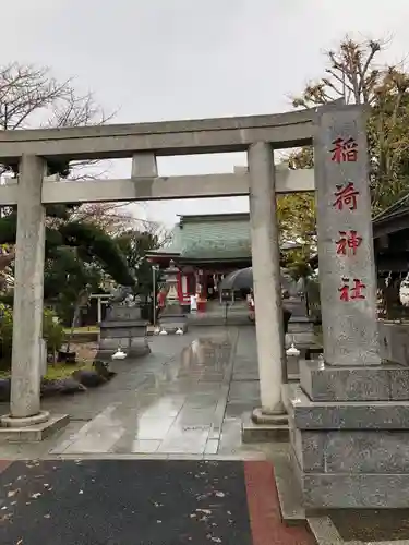 当代島稲荷神社の鳥居