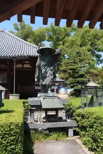 本山寺の像