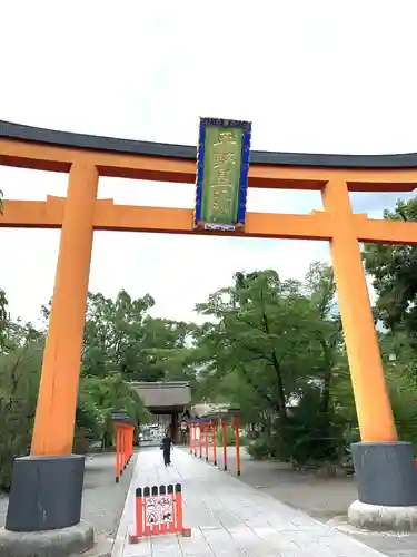 平野神社の鳥居