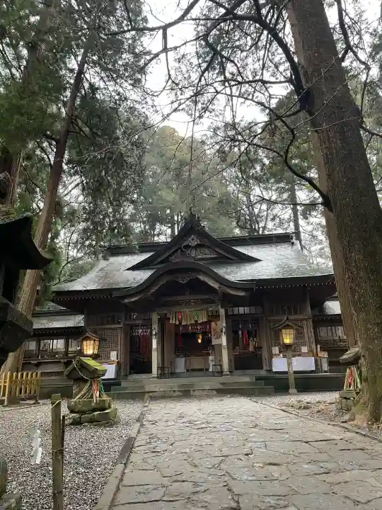 高千穂神社の{uncategorized: "未分類", other: "その他", undefined: "問題あり", building: "その他建物", grave: "お墓", sacred_gate: "鳥居", guardian: "狛犬", statue: "像", buddha: "仏像", history: "歴史", nature: "自然", garden: "庭園", animal: "動物", pagoda: "塔", temizu: "手水舎", mountain_gate: "山門・神門", sanctuary: "本殿・本堂", subordinate: "末社・摂社", art: "芸術", scenery: "景色", jizo: "地蔵", ema: "絵馬", goshuin: "御朱印", omikuji: "おみくじ", items: "授与品その他", amulet: "お守り", goshuincho: "御朱印帳", eats: "食事", festival: "お祭り", votive_dance: "神楽", shichigosan: "七五三参", wedding: "結婚式", experience: "体験その他", initially: "初詣", around: "周辺", anti_infection: "感染症対策"}