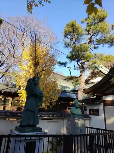 香取神社の像