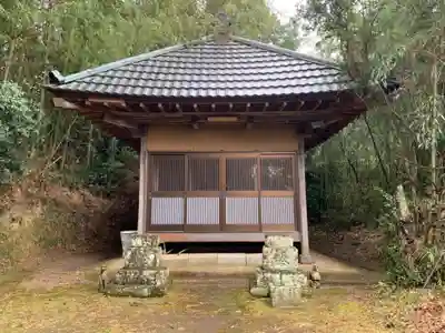 八幡神社の本殿・本堂