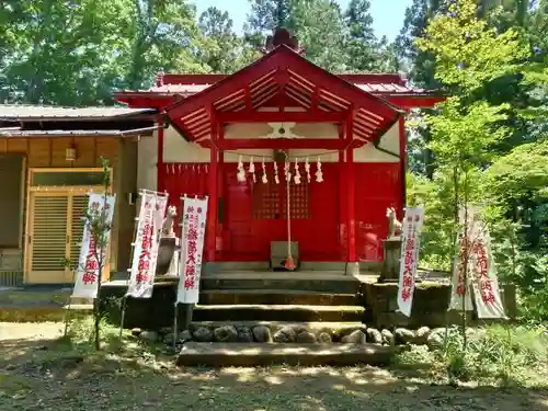 上之臺稲荷神社の本殿