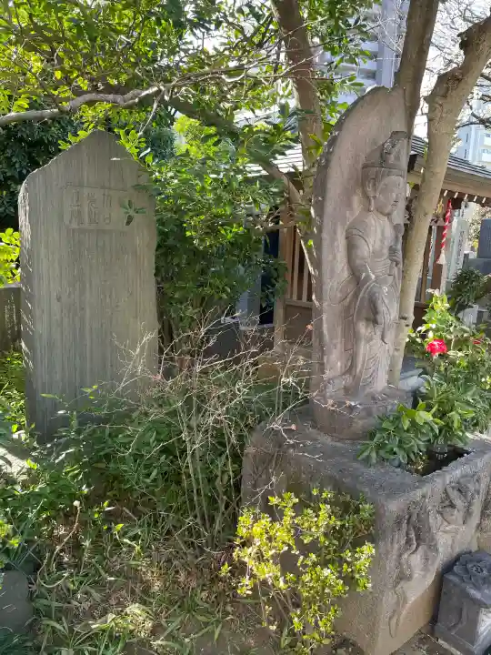 栄松院の{uncategorized: "未分類", other: "その他", undefined: "問題あり", building: "その他建物", grave: "お墓", sacred_gate: "鳥居", guardian: "狛犬", statue: "像", buddha: "仏像", history: "歴史", nature: "自然", garden: "庭園", animal: "動物", pagoda: "塔", temizu: "手水舎", mountain_gate: "山門・神門", sanctuary: "本殿・本堂", subordinate: "末社・摂社", art: "芸術", scenery: "景色", jizo: "地蔵", ema: "絵馬", goshuin: "御朱印", omikuji: "おみくじ", items: "授与品その他", amulet: "お守り", goshuincho: "御朱印帳", eats: "食事", festival: "お祭り", votive_dance: "神楽", shichigosan: "七五三参", wedding: "結婚式", experience: "体験その他", initially: "初詣", around: "周辺", anti_infection: "感染症対策"}