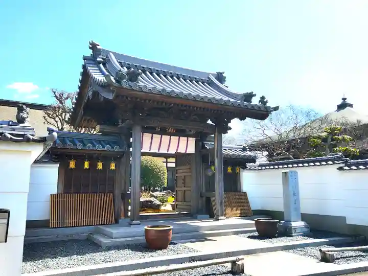 歓喜院の山門・神門