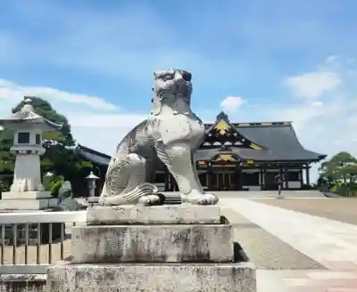 山形縣護國神社の{uncategorized: "未分類", other: "その他", undefined: "問題あり", building: "その他建物", grave: "お墓", sacred_gate: "鳥居", guardian: "狛犬", statue: "像", buddha: "仏像", history: "歴史", nature: "自然", garden: "庭園", animal: "動物", pagoda: "塔", temizu: "手水舎", mountain_gate: "山門・神門", sanctuary: "本殿・本堂", subordinate: "末社・摂社", art: "芸術", scenery: "景色", jizo: "地蔵", ema: "絵馬", goshuin: "御朱印", omikuji: "おみくじ", items: "授与品その他", amulet: "お守り", goshuincho: "御朱印帳", eats: "食事", festival: "お祭り", votive_dance: "神楽", shichigosan: "七五三参", wedding: "結婚式", experience: "体験その他", initially: "初詣", around: "周辺", anti_infection: "感染症対策"}