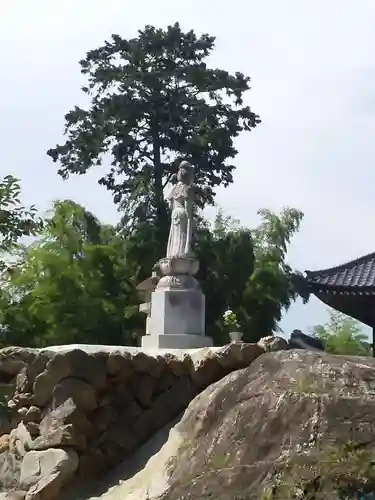 箕輪山満行院霊巖寺のその他建物