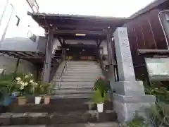 大信寺の本殿