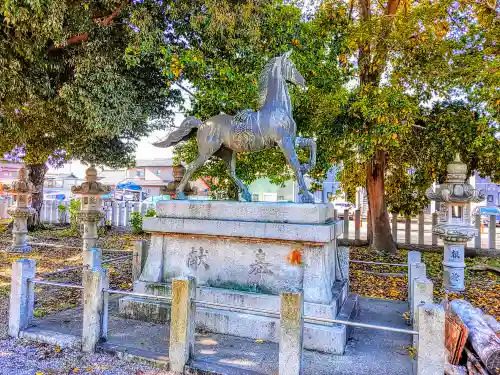 八劔社（布袋八剱神社）の狛犬