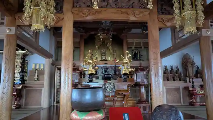 鶴林寺の本殿・本堂