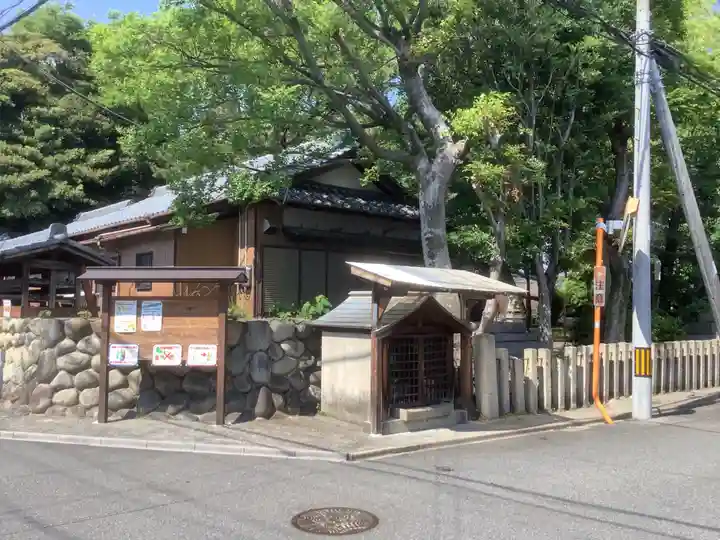 万場地蔵堂のその他建物