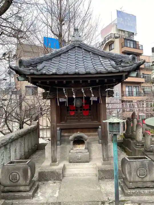 待乳山聖天(本龍院)の末社・摂社