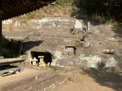 梶原御霊神社の{uncategorized: "未分類", other: "その他", undefined: "問題あり", building: "その他建物", grave: "お墓", sacred_gate: "鳥居", guardian: "狛犬", statue: "像", buddha: "仏像", history: "歴史", nature: "自然", garden: "庭園", animal: "動物", pagoda: "塔", temizu: "手水舎", mountain_gate: "山門・神門", sanctuary: "本殿・本堂", subordinate: "末社・摂社", art: "芸術", scenery: "景色", jizo: "地蔵", ema: "絵馬", goshuin: "御朱印", omikuji: "おみくじ", items: "授与品その他", amulet: "お守り", goshuincho: "御朱印帳", eats: "食事", festival: "お祭り", votive_dance: "神楽", shichigosan: "七五三参", wedding: "結婚式", experience: "体験その他", initially: "初詣", around: "周辺", anti_infection: "感染症対策"}