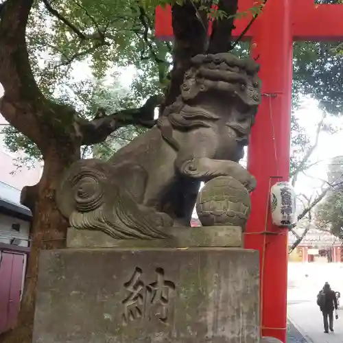 花園神社の狛犬