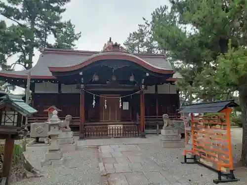 高石神社の本殿